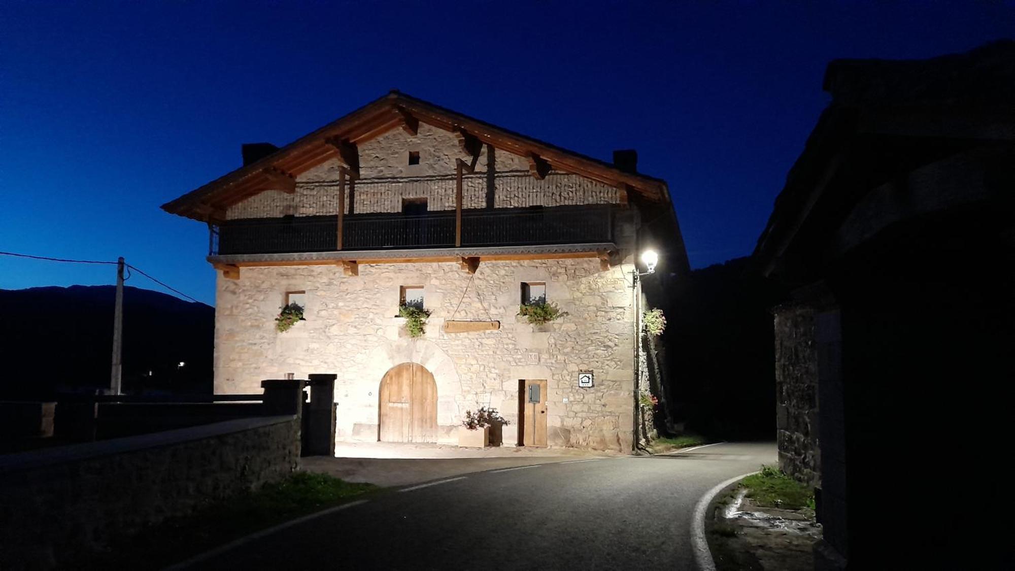 Casa Rural Juangoxenea Ihaben Exterior photo